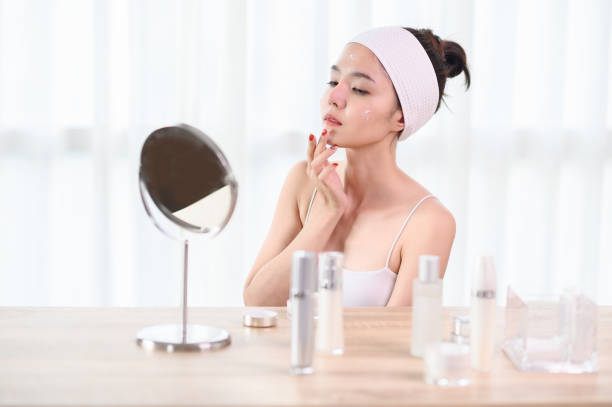 Unlocking Youthful Skin: How Retinoids Tackle Wrinkles and Other Concerns