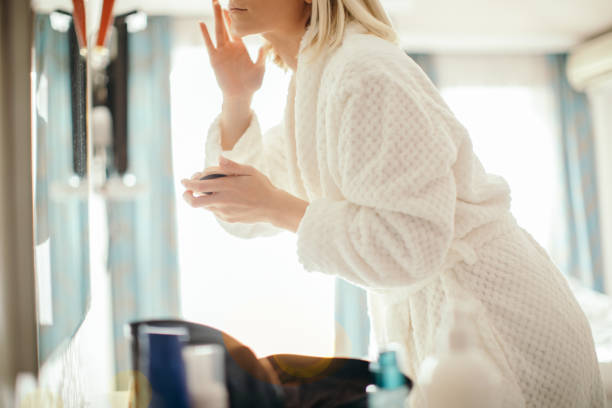 The Hydration Connection: How Water Fights Wrinkles From Dawn to Dusk