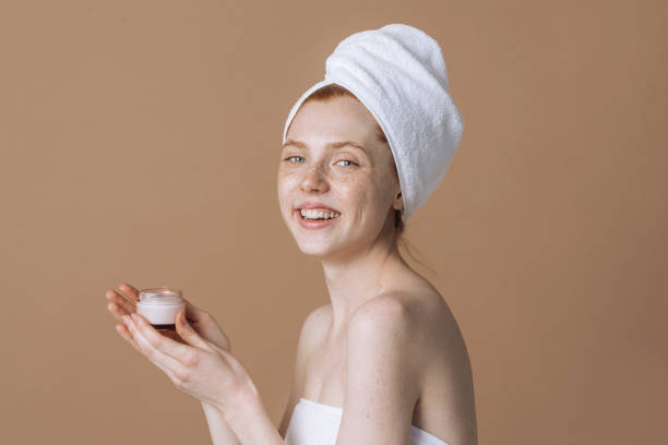 The Secret to Plump Skin: Always Apply Hyaluronic Acid to Damp Skin