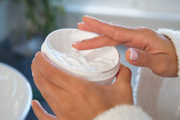 The Five-Minute Gua Sha Routine for a Sharper, Less Puffy Face