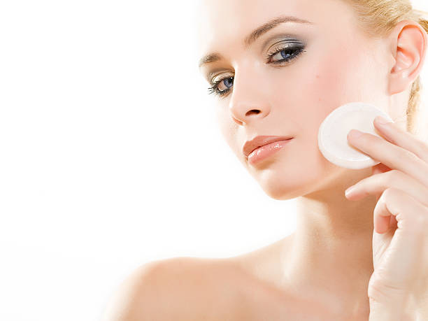 How to Use Hyaluronic Acid So Your Skin Actually Stays Plump