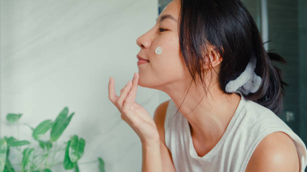 Gua Sha and Facial Massage: How to Lift, Smooth, and Avoid Wrinkles