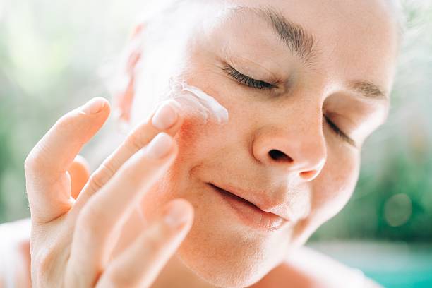 The Morning Skincare Habit That Quietly Decides How Your Skin Ages