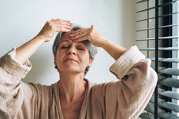Bakuchiol: The Gentle Retinol Alternative That Still Smooths Fine Lines